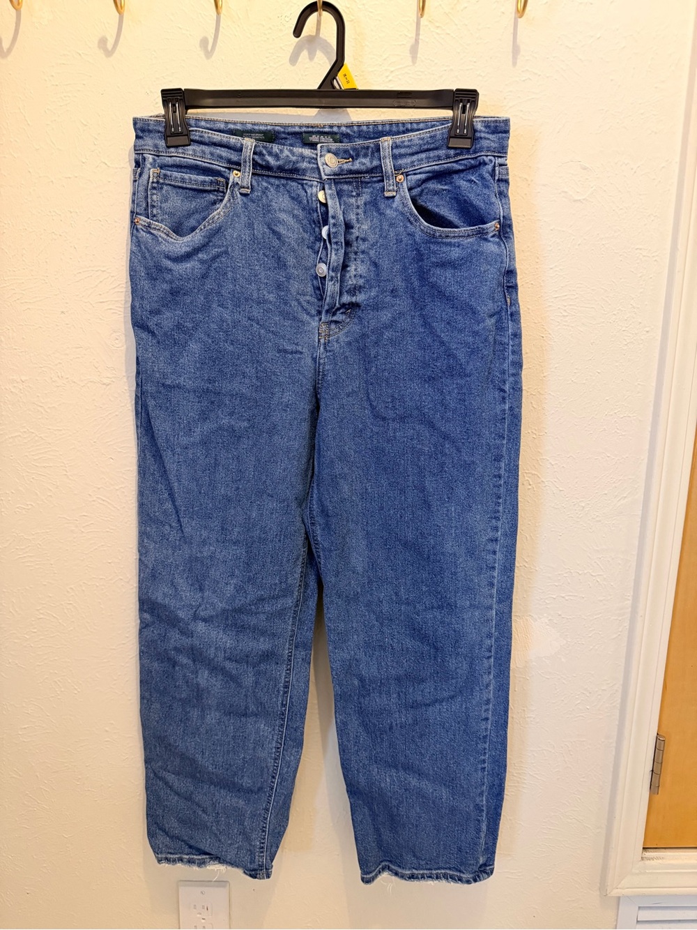 Wild Fable womenβs Relaxed Blue Denim Jeans